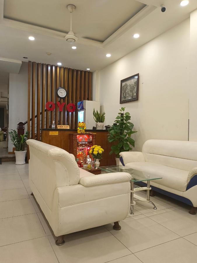 Nhu Y Hotel Хошимин Екстериор снимка