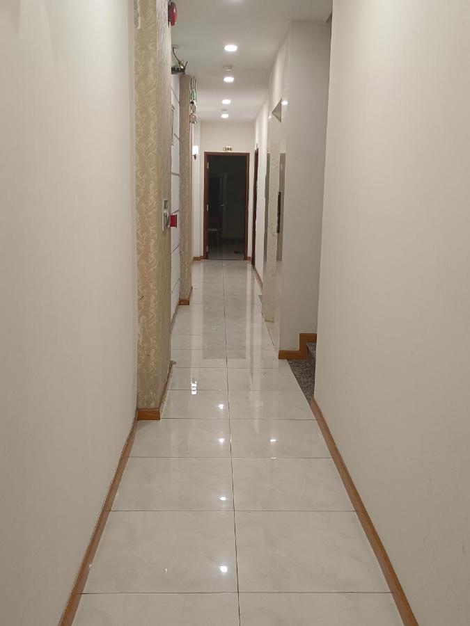 Nhu Y Hotel Хошимин Екстериор снимка