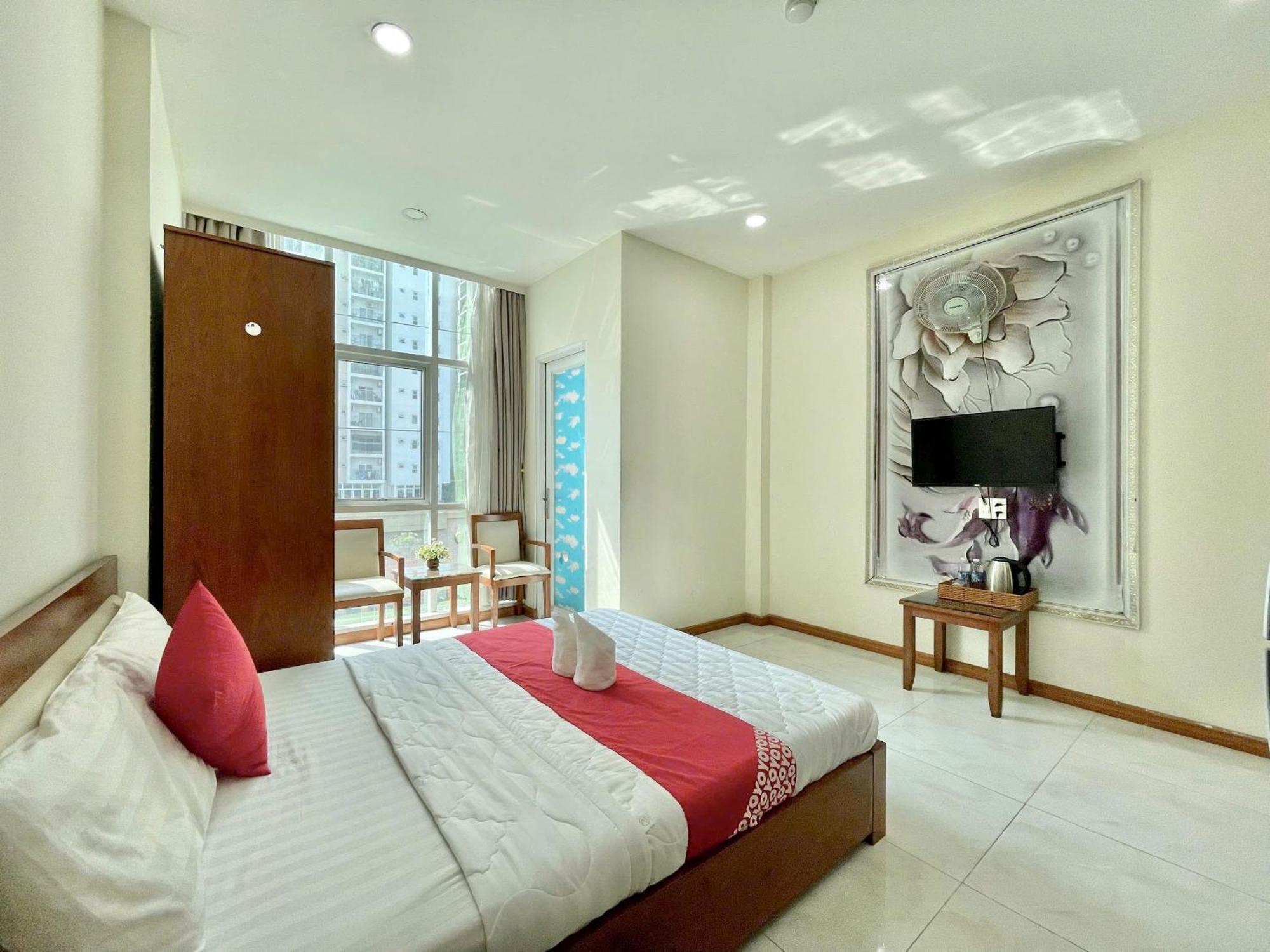 Nhu Y Hotel Хошимин Екстериор снимка