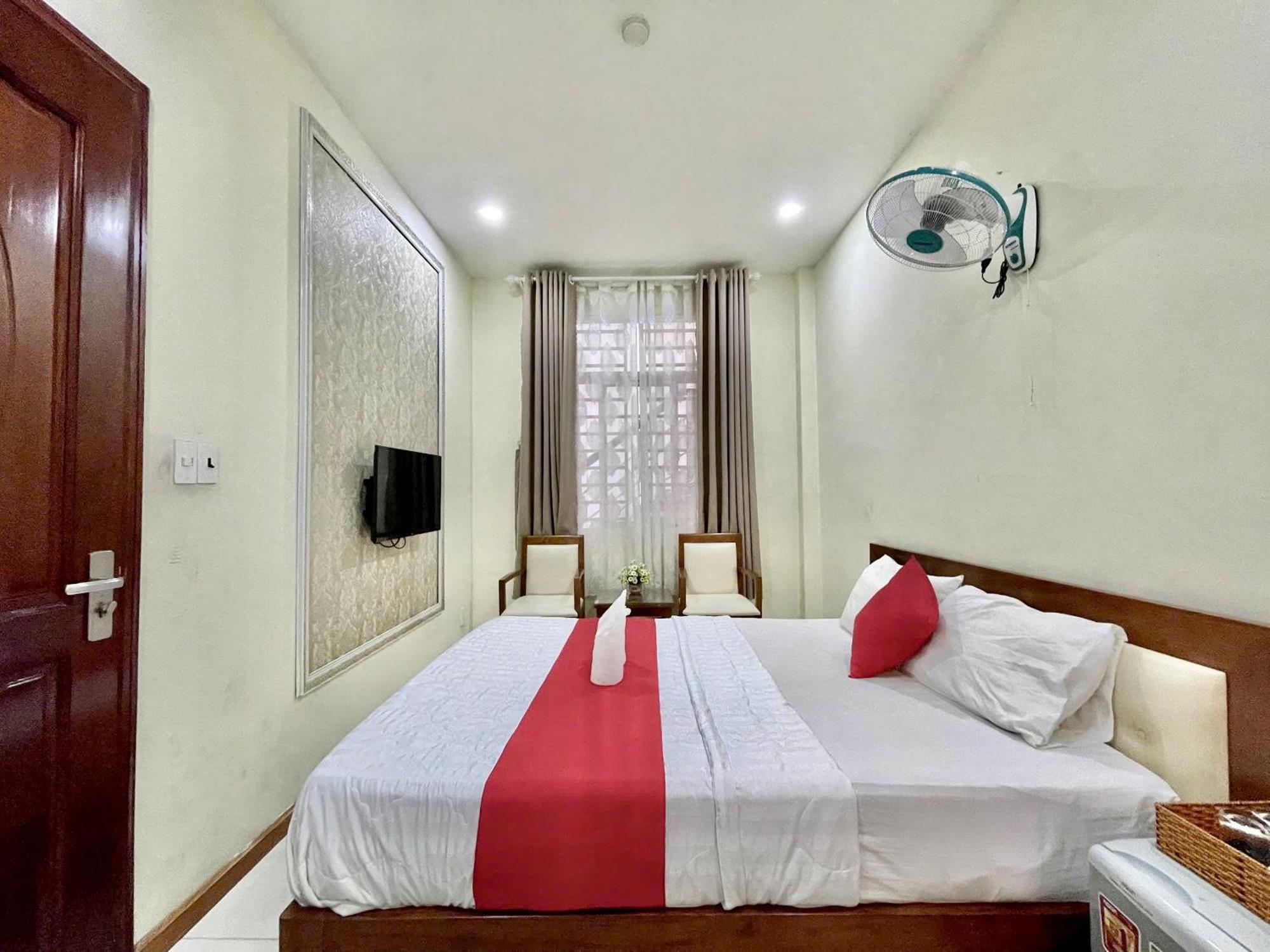 Nhu Y Hotel Хошимин Екстериор снимка